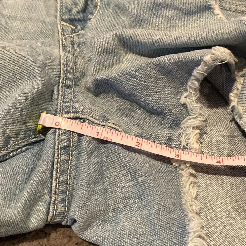 Old Navy Light Denim Distressed Jean Shorts Cut Off Shorts Sizw 6